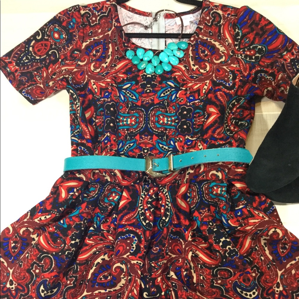 🤩🤩 LULAROE LARGE AMELIA 🤩🤩